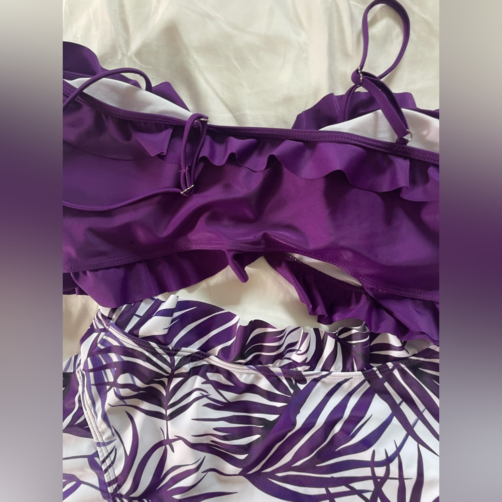 Women’s Ruffled High Waisted Bikini - Picture 5 of 6